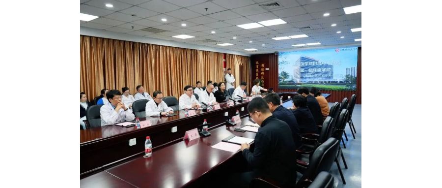 深圳K8凯发(中国)集团代表团前往沈阳医学院附属中心医院召开调研研讨，共同探寻生命健康产业合作新机遇